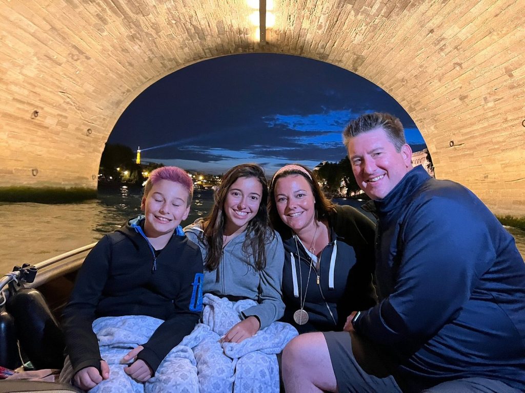 Viajar en familia a París