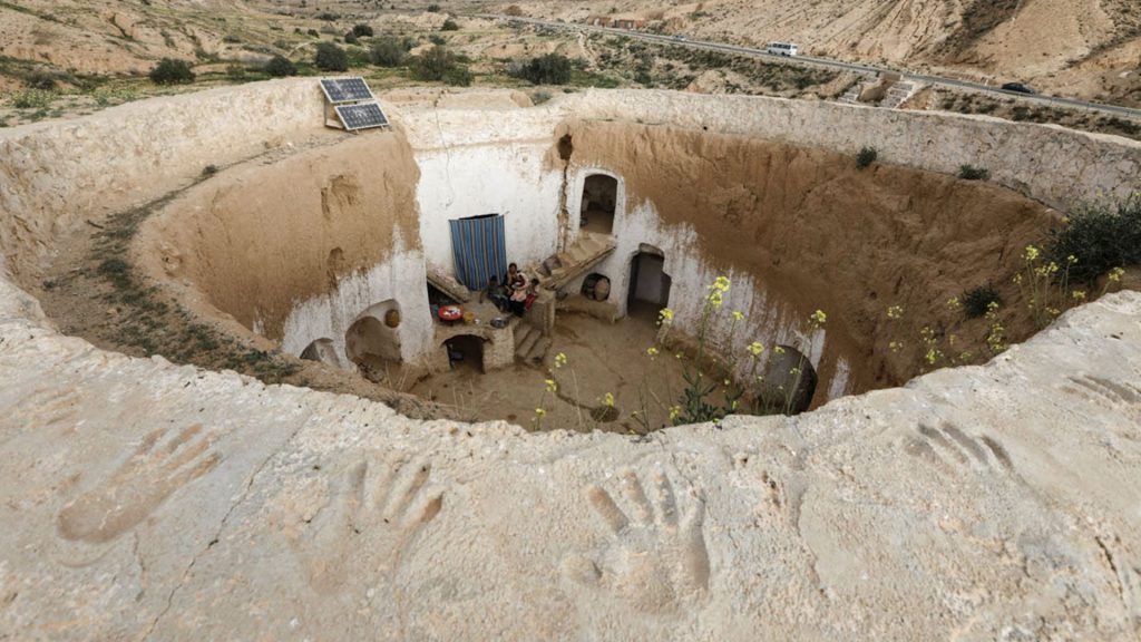 viaje a Túnez en familia Túnez con niños – casas trogloditas de Matmata