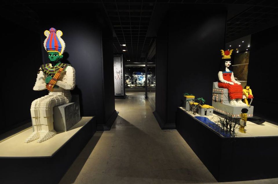 Grand Egyptian Museum niños Egipto con legos