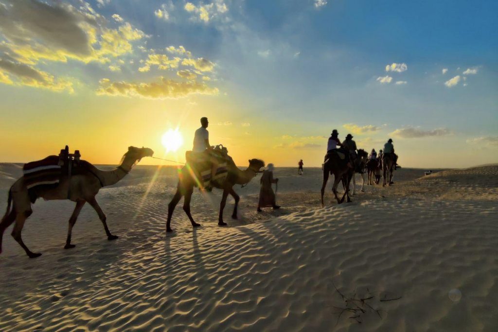 viajes a tunez con adolescentes